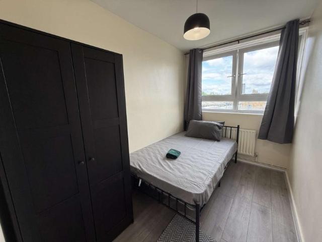 Room for rent in Lyons, Isle Of Man