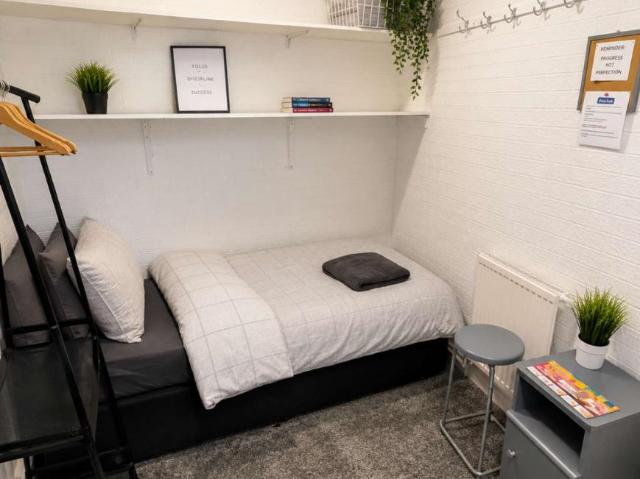 Room for rent in Haddon, East Midlands