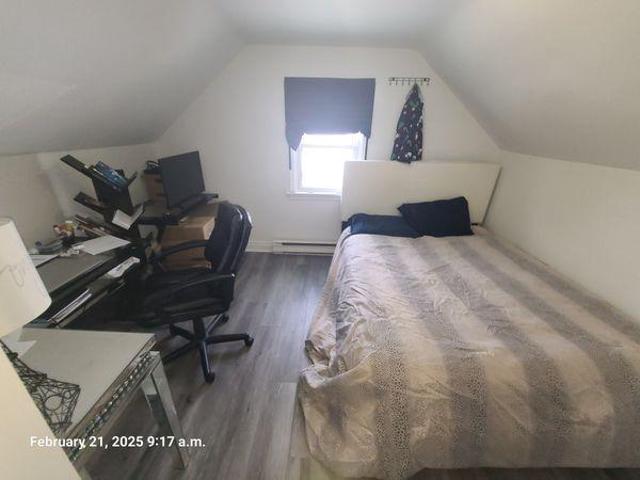 Room for rent in Durham, Ontario