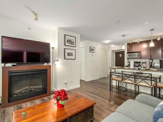 Room for rent in Vancouver, British Columbia