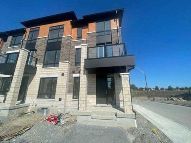 Room for rent in Brooklin, Whitby