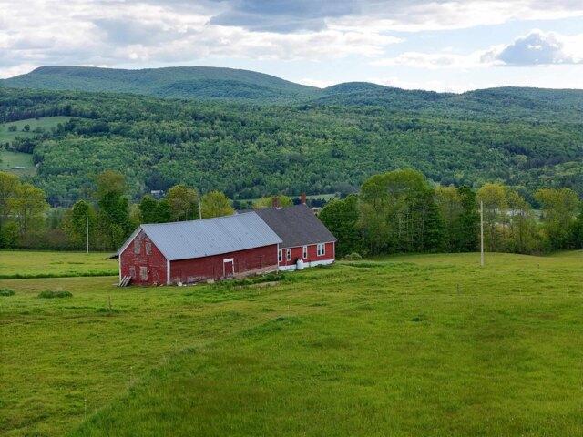 House for sale in Sheffield, Vermont