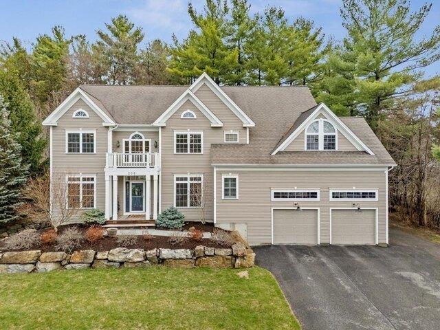 House for sale in Shelburne, Vermont