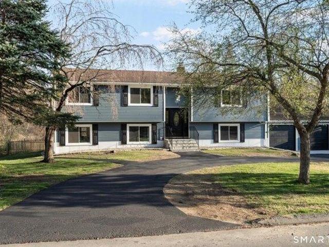 House for sale in Shelton, Connecticut