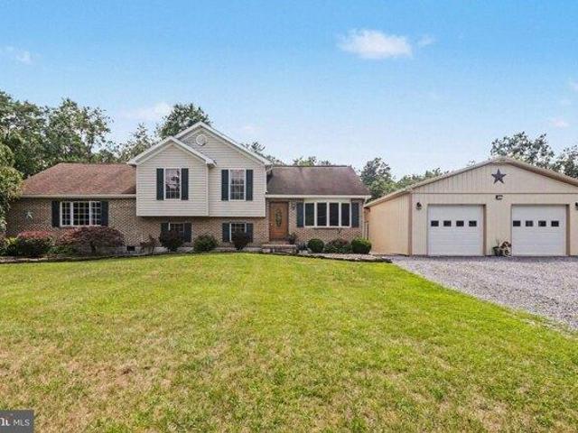 House for sale in Cumberland, Pennsylvania