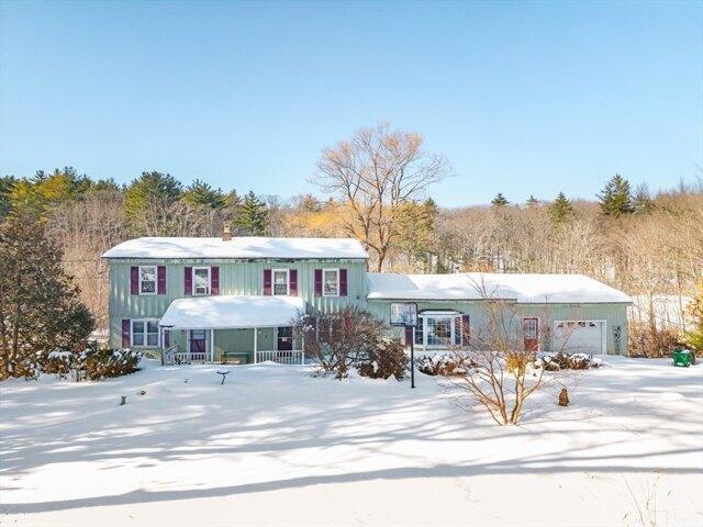 House for sale in Shirley, Massachusetts