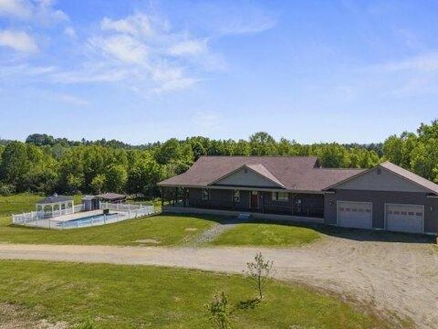House for sale in Maine