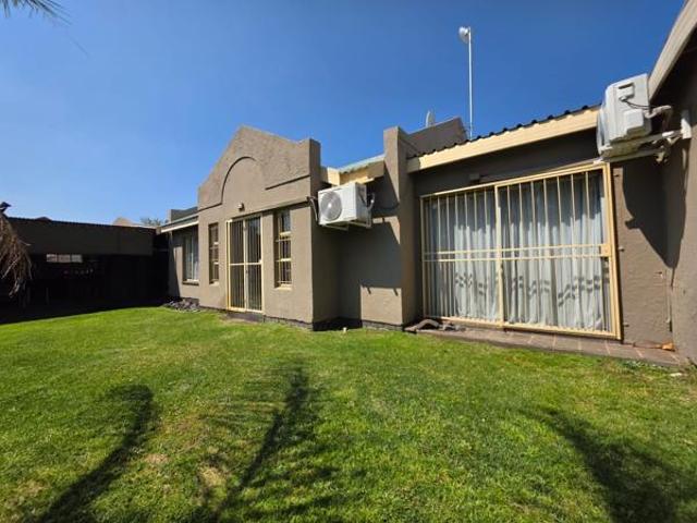 House for sale in Kimberley, Frances Baard District Municipality