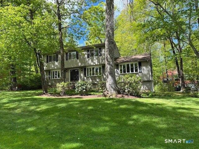 House for sale in Simsbury, Connecticut
