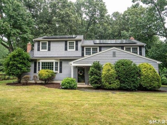 House for sale in Simsbury, Connecticut