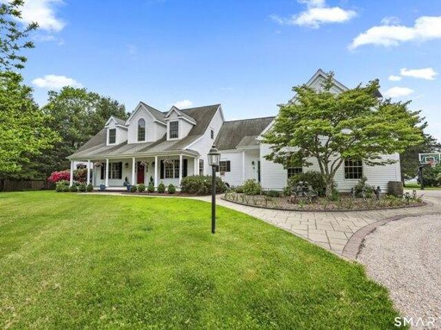 House for sale in Simsbury, Connecticut