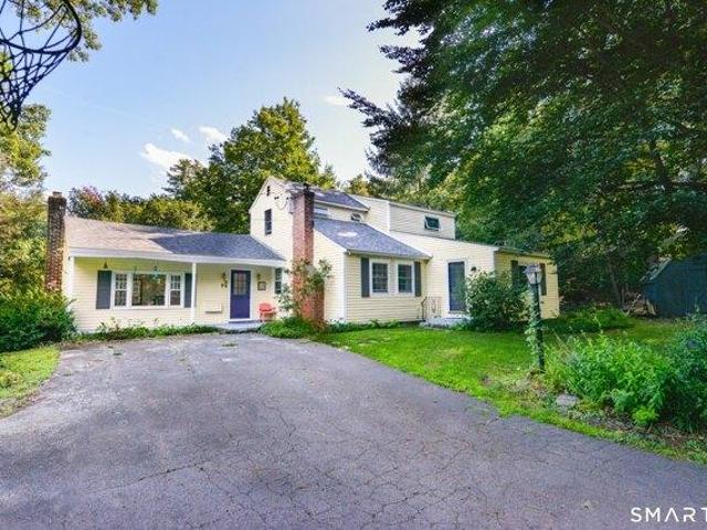 House for sale in Simsbury, Connecticut