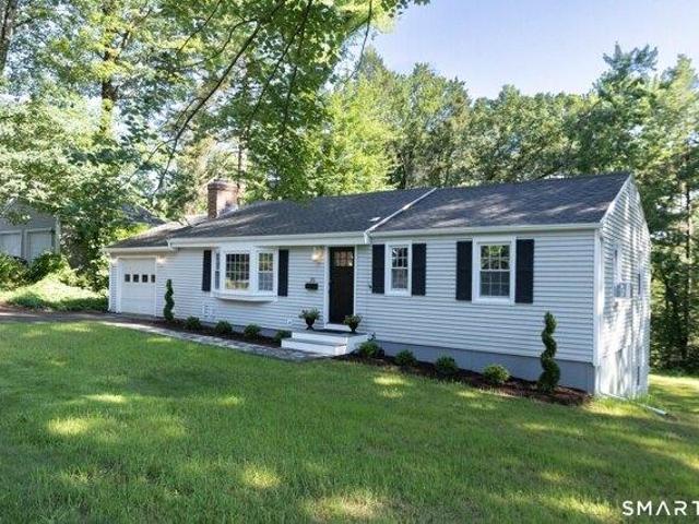 House for sale in Simsbury, Connecticut