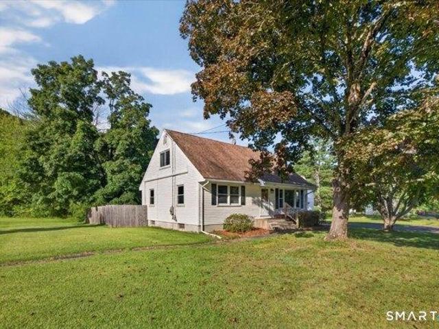 House for sale in Simsbury, Connecticut