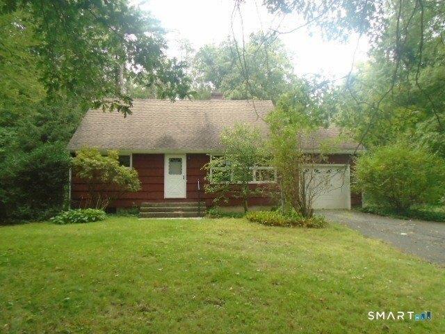 House for sale in Simsbury, Connecticut