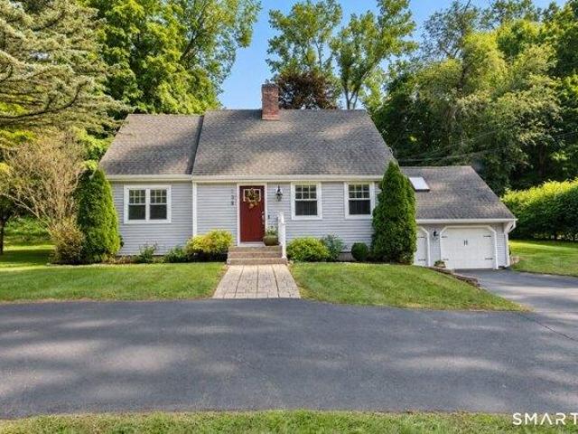 House for sale in Simsbury, Connecticut