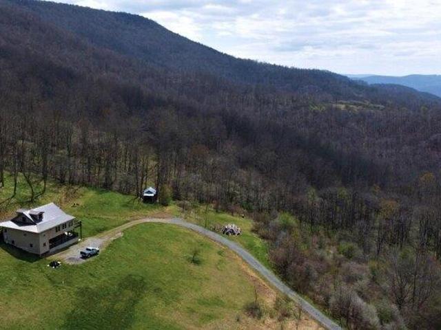 House for sale in West Virginia