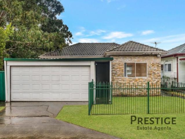 House for rent in Smithfield, New South Wales