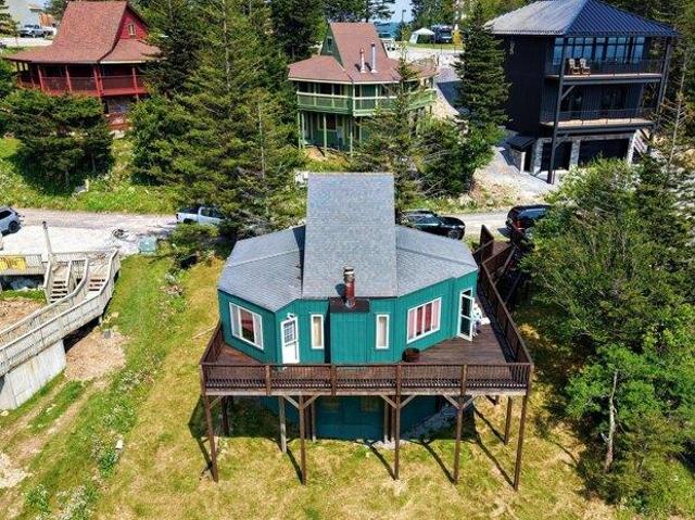 House for sale in Snowshoe, West Virginia