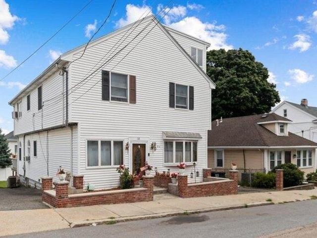 House for sale in Ten Hills, Somerville