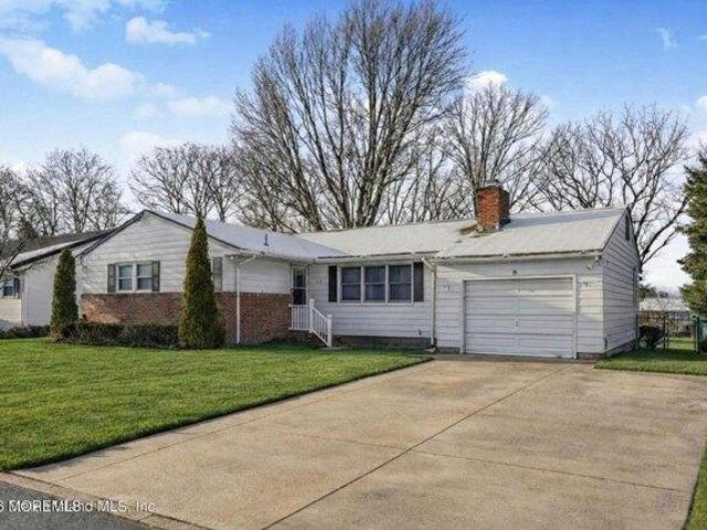 House for sale in Sayreville, New Jersey