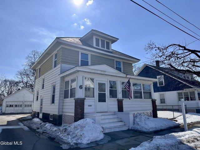 House for sale in Saratoga, New York