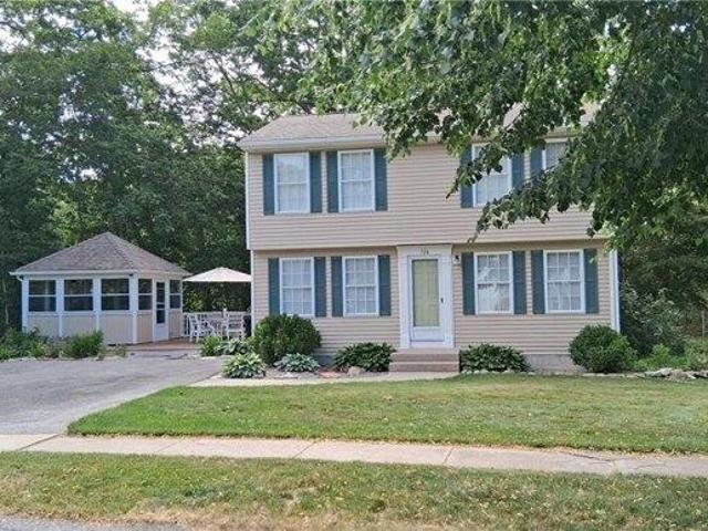 House for sale in Wakefield, Rhode Island