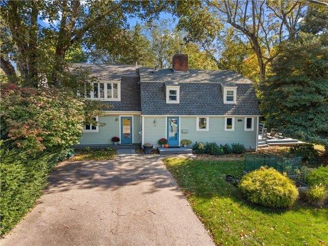 House for sale in Wakefield, South Kingstown