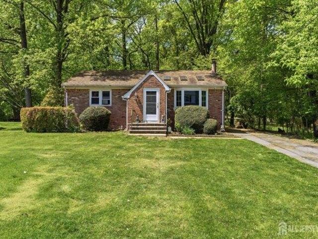 House for sale in Edison, New Jersey
