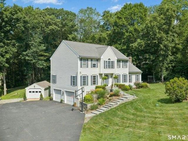 House for sale in Southbury, Connecticut