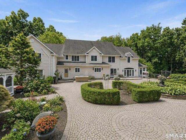 House for sale in Southington, Connecticut