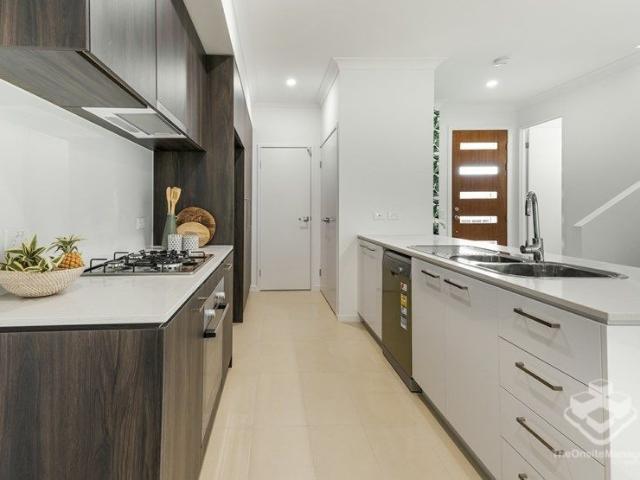 Townhouse for rent in Fernbrook, Queensland