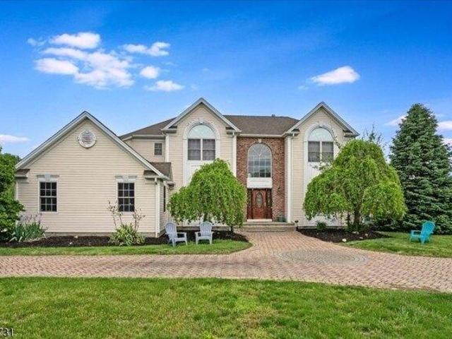 House for sale in Sparta, New Jersey