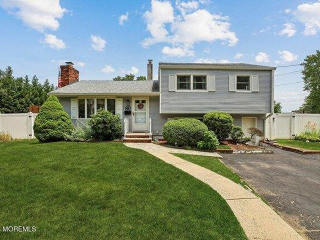 House for sale in Spotswood, New Jersey