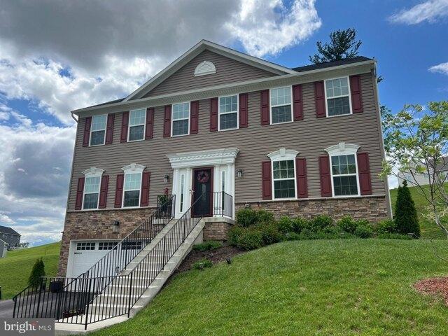 House for sale in Spring Grove, Pennsylvania