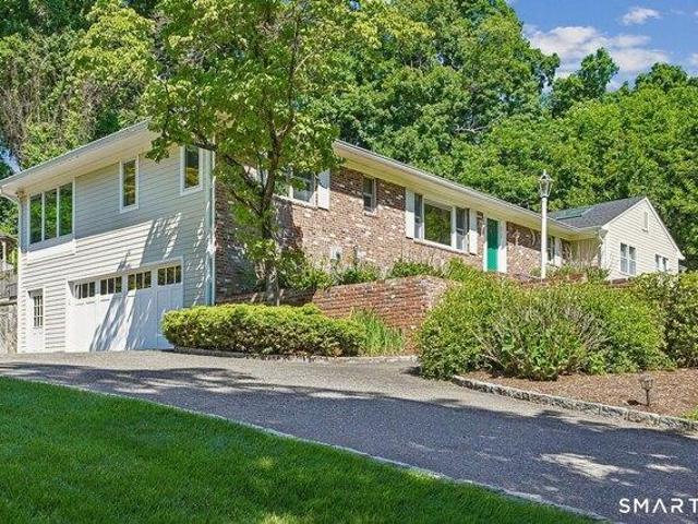 House for sale in Cos Cob, Connecticut