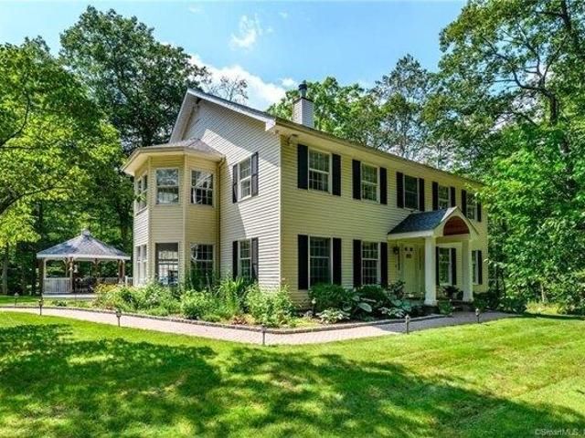 House for sale in Cos Cob, Connecticut