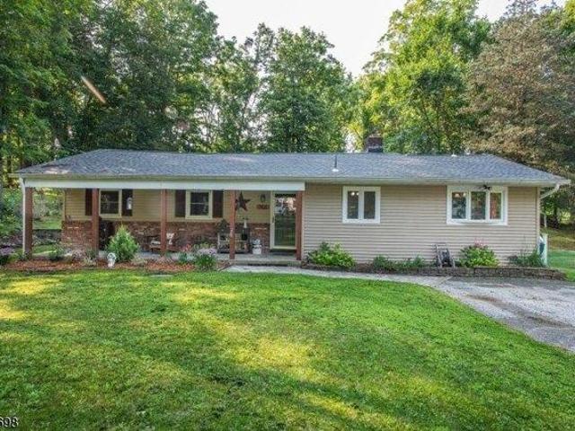 House for sale in Hampton Township, Sussex County