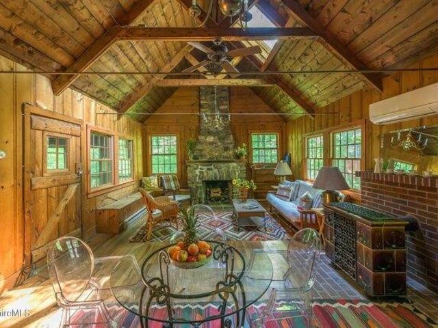 House for sale in Beachwood, Stockbridge