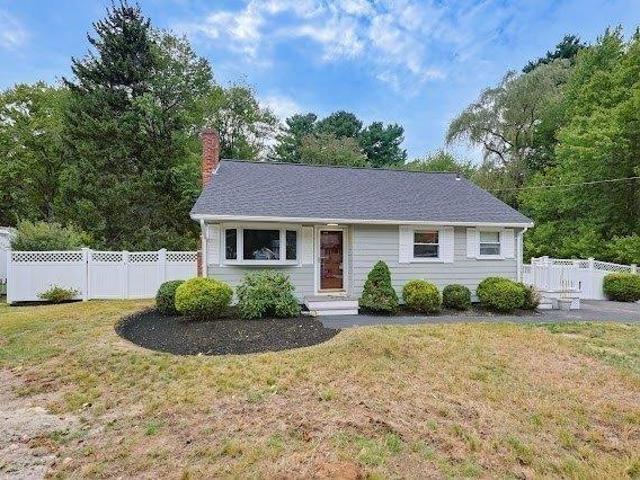 House for sale in Stoughton, Norfolk County