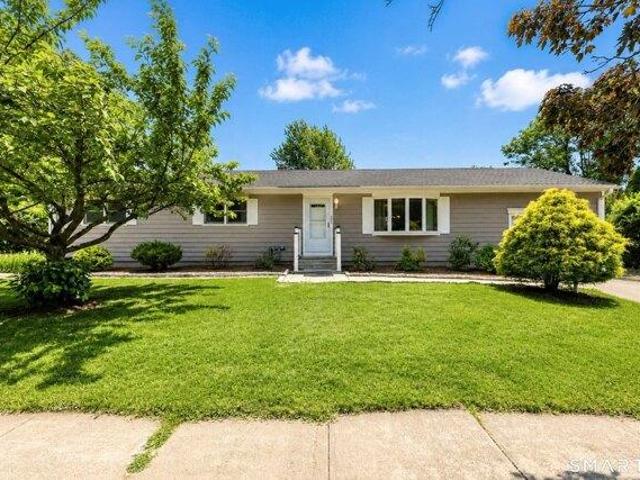 House for sale in Stratford, Connecticut