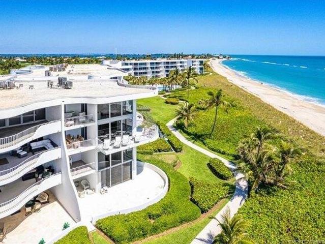Condo for sale in Stuart