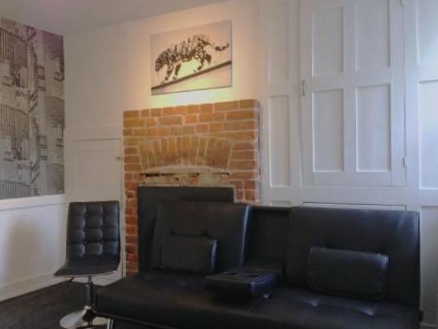 Room for rent in St. Mildred's, The Bridge
