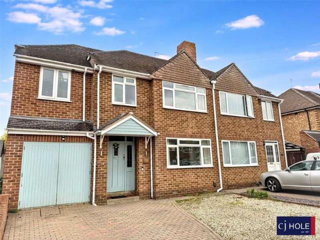 Studio for sale in Hucclecote Green, Gloucester