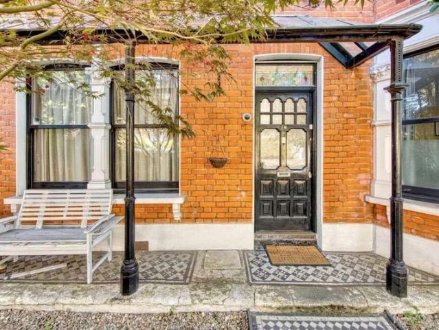 Studio for sale in Aldersbrook, Greater London
