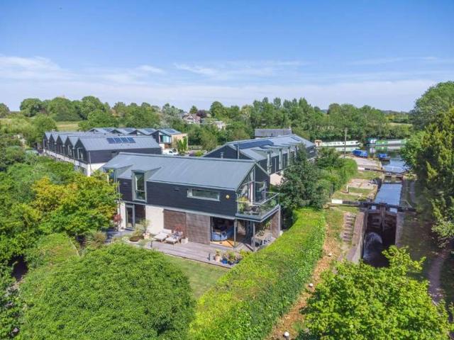 Studio for sale in Marsworth