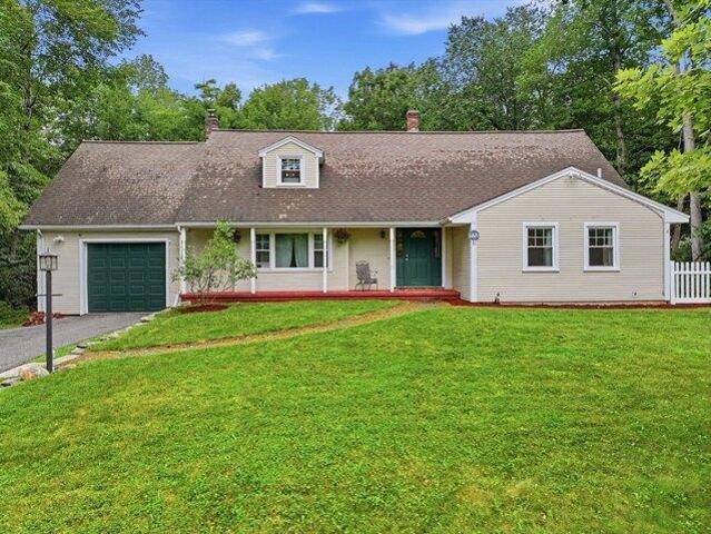 House for sale in Fiskdale, Massachusetts