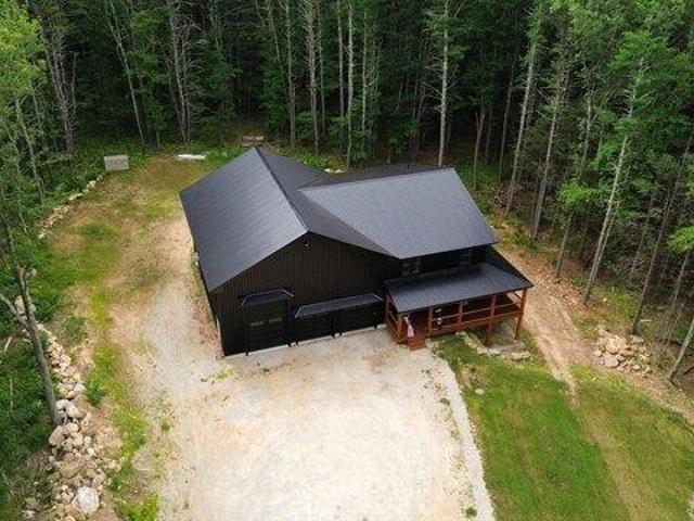 House for sale in Fiskdale, Massachusetts