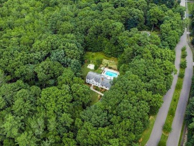 House for sale in Fiskdale, Massachusetts