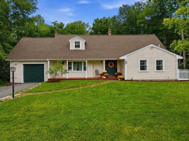 House for sale in Fiskdale, Massachusetts